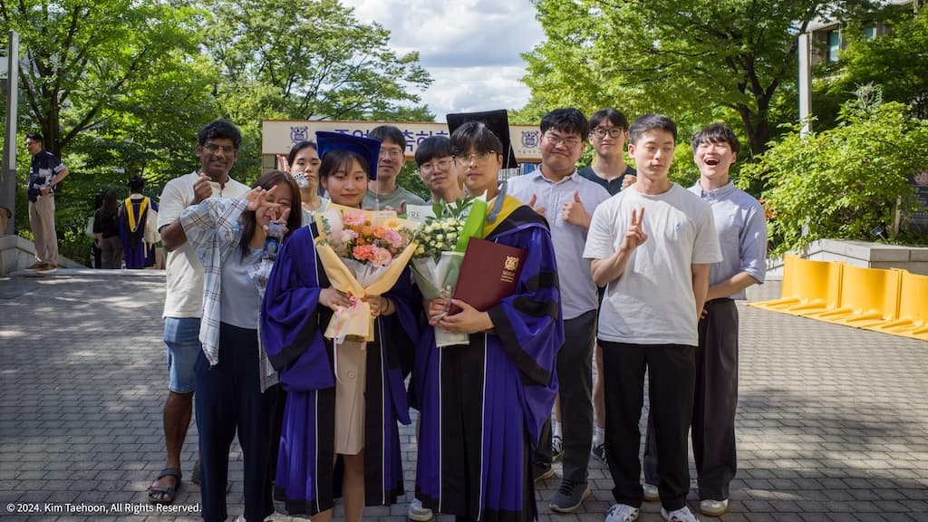 Congratulations on the graduation of Yunseong Noh and Hajin Myeong!